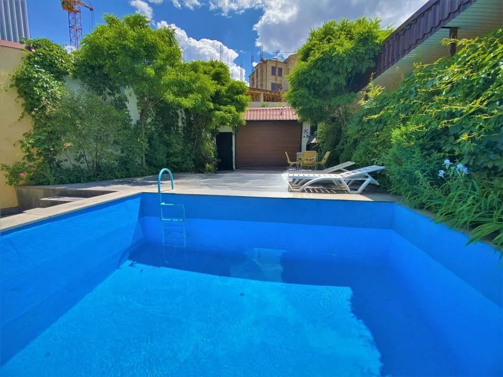 Коттедж Large Vip Villa 2 — аренда посуточно в Ереван