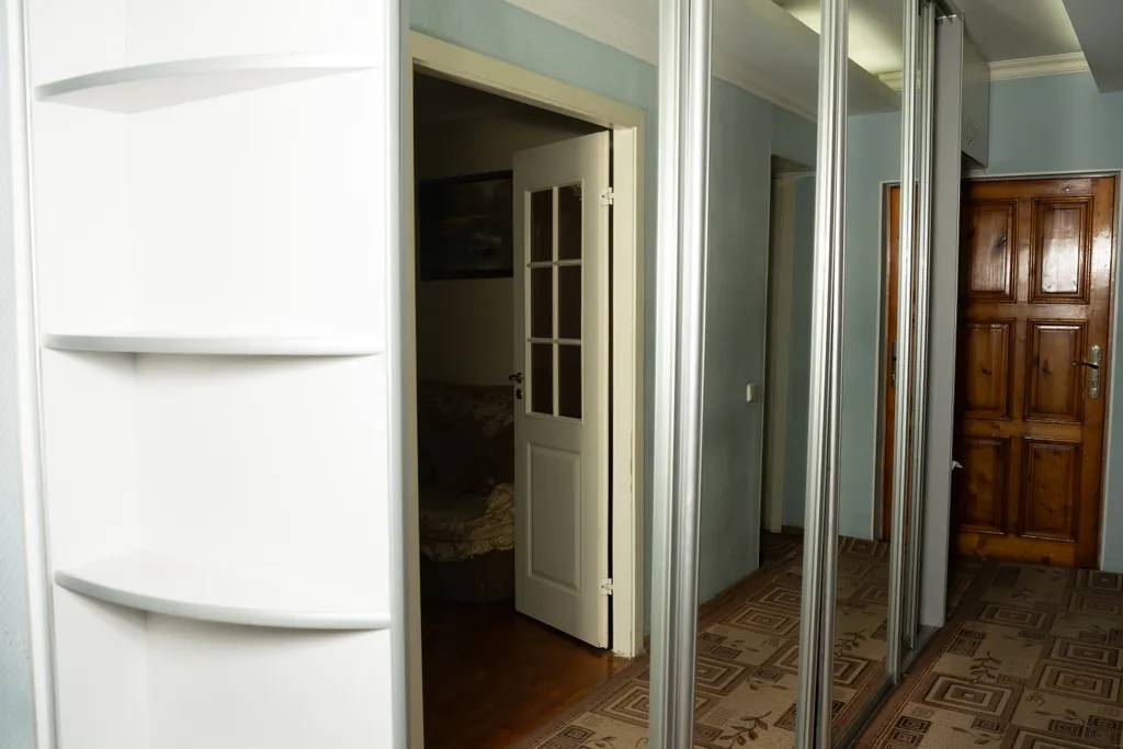 Уютная трехкомнатная квартира в Дзержинском районе