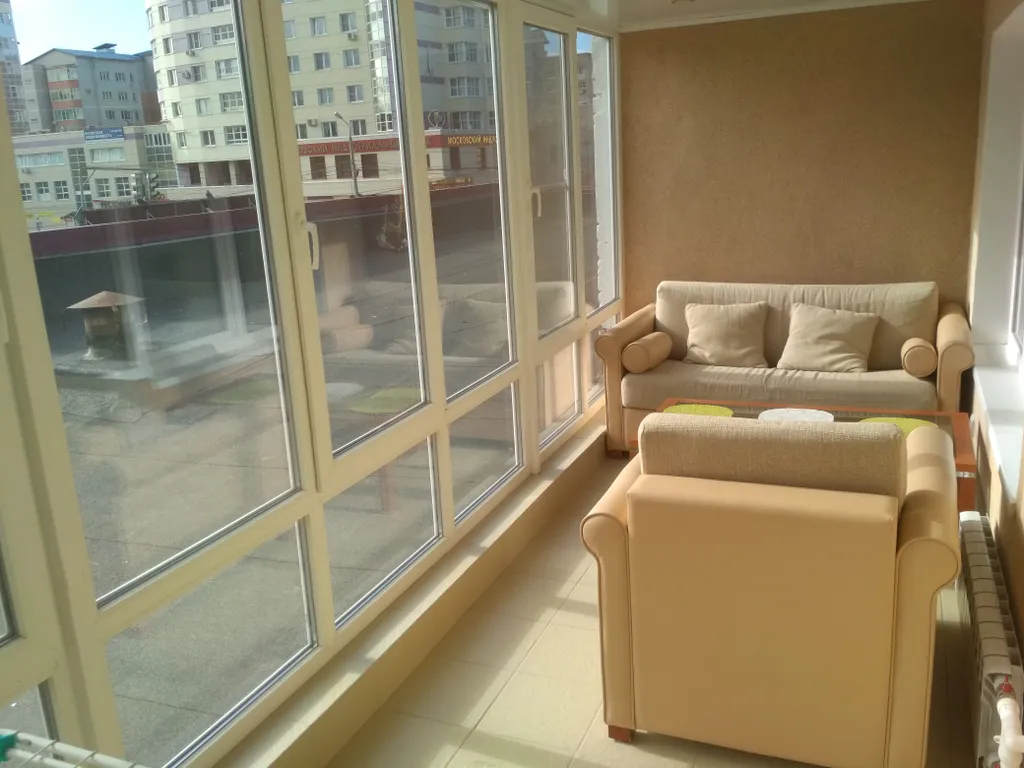 Апартаменты 40 м  с уютным балконом.