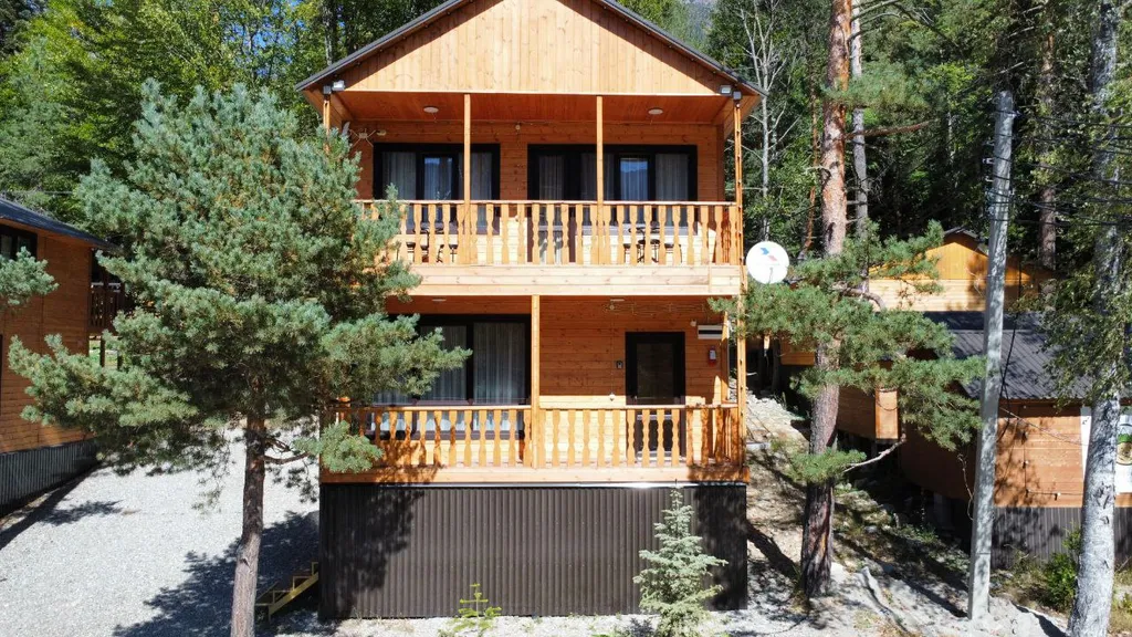 Коттедж Этаж целиком с отдельным входом — Архыз