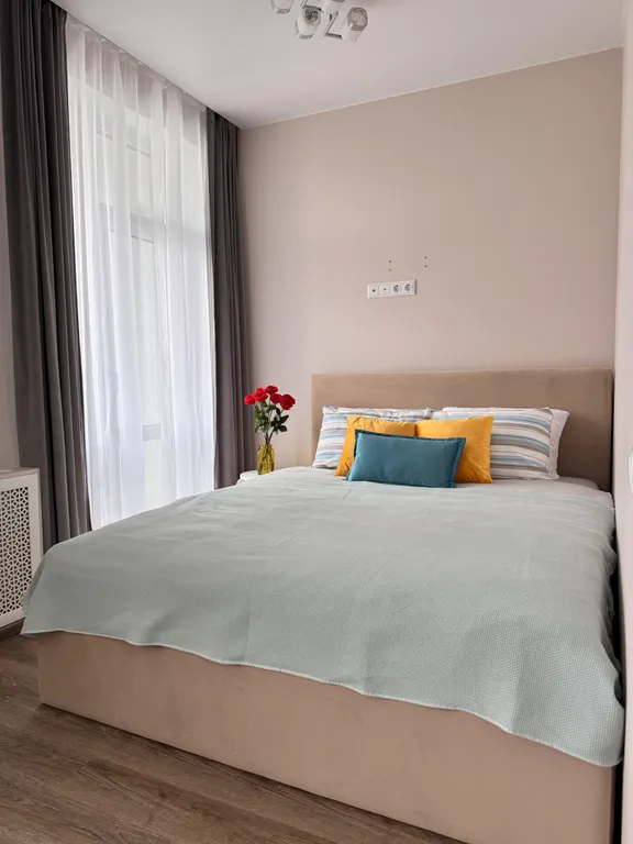 Квартира Современная студия в Новокомарово — Тюмень