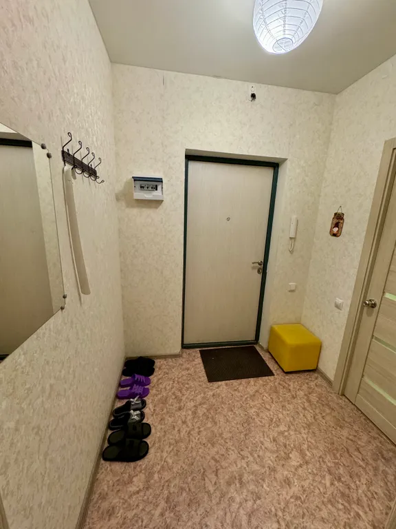 1-комнатная квартира в современном районе ЮГ2, возле поселка Рощинский