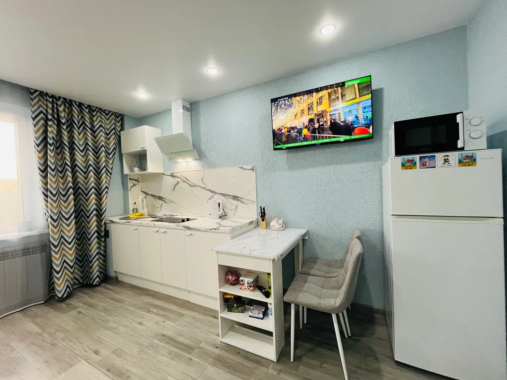 Новая квартира-студия около ТРК Алмаз