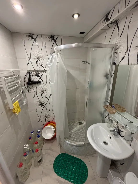 Квартира Видовая 1-к квартира в 5 минутах от моря, Гагра, 42 кв, 3 кровати — Гагра