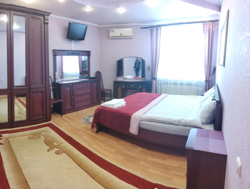 Уютный дом в Мостовском