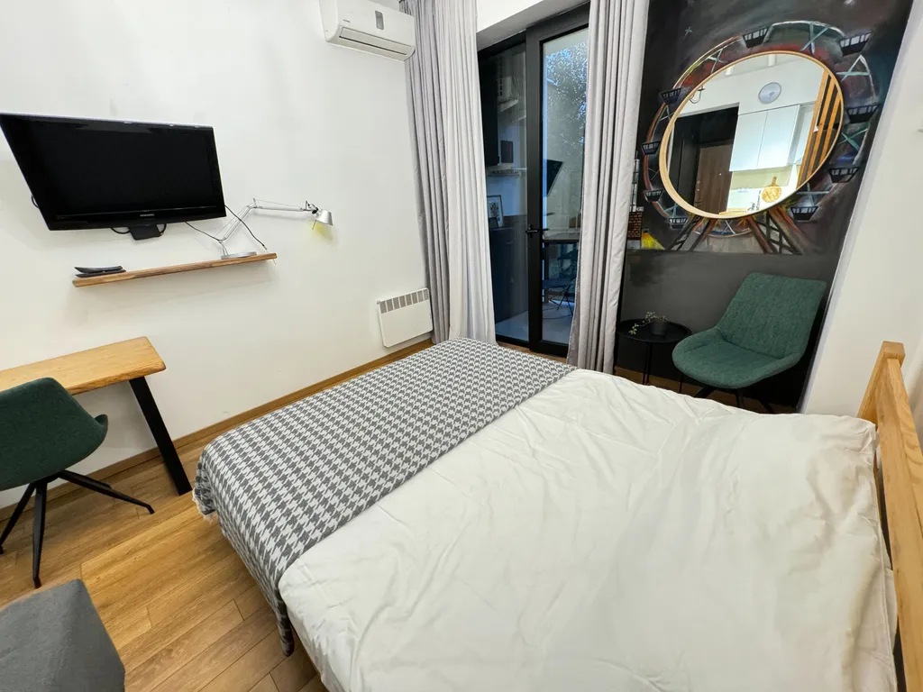 Green Flat7a in Mziuri Park