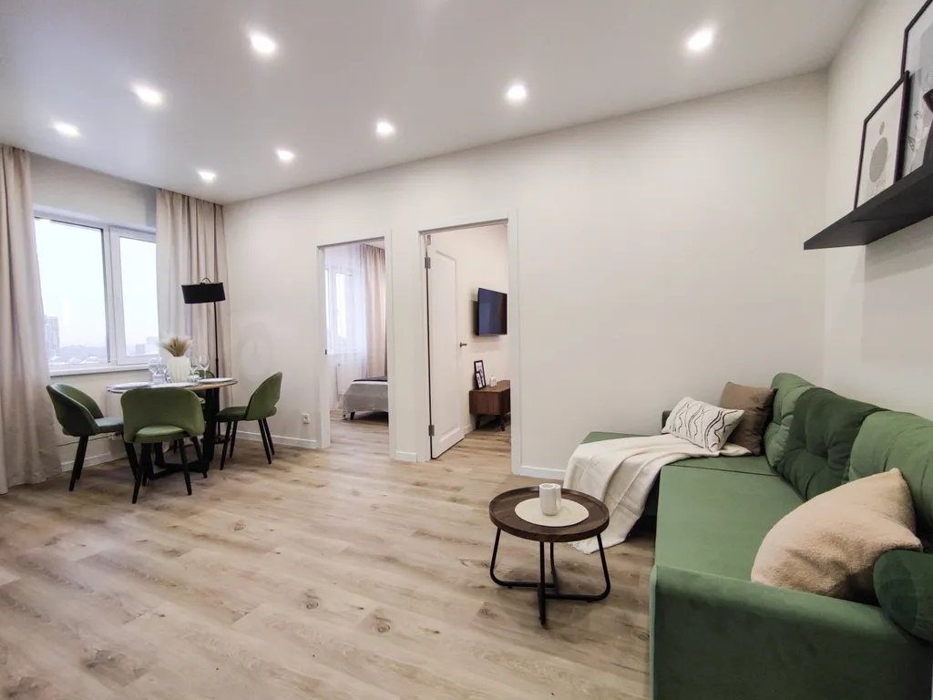 Большая, трехкомнатная квартира в центре Новосибирска