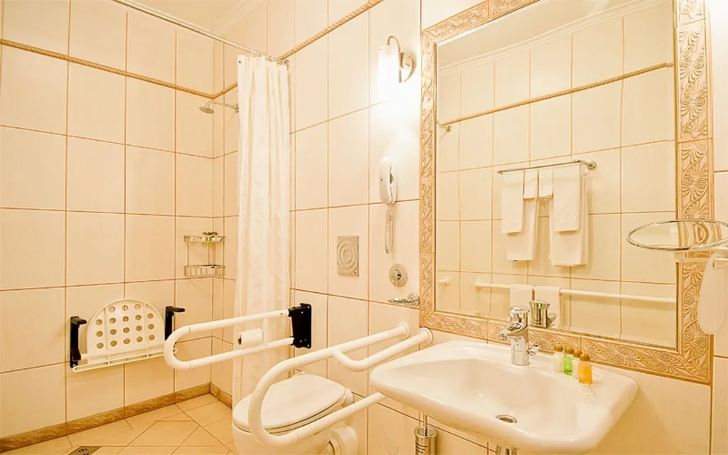 Джуниор Сюит для людей с ограниченными физическими возможностями