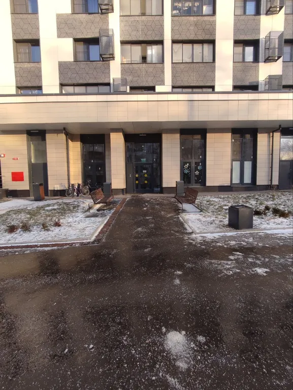 Двушка с большой кухней в новом доме около Щуки