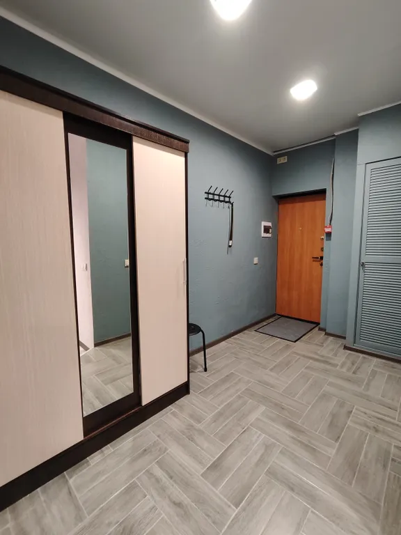 Однокомнатная квартира студия с отдельной спальней