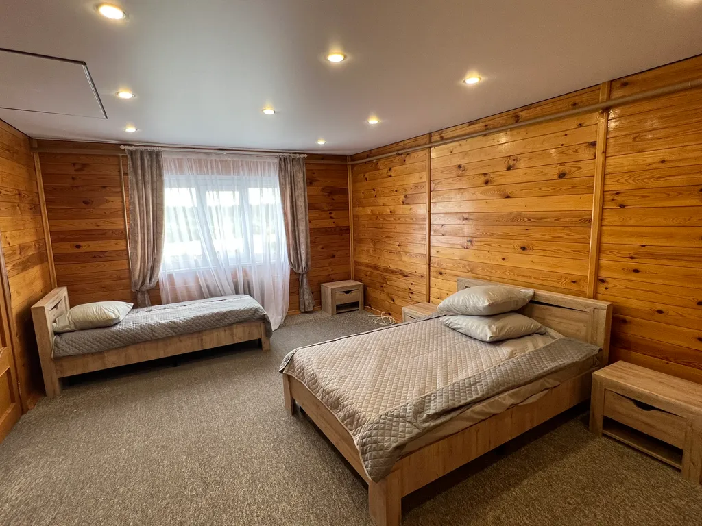 Дом с баней, бильярдом и бассейном в Подмосковье