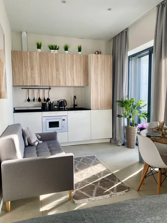 Апартамент полулюкс у моря