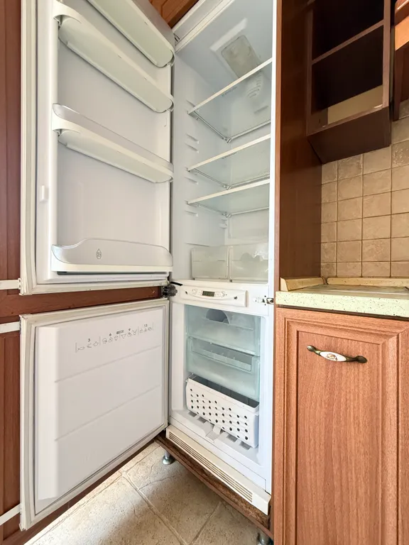 Рядом парк Победы Херсонес не берем оплату за уборку