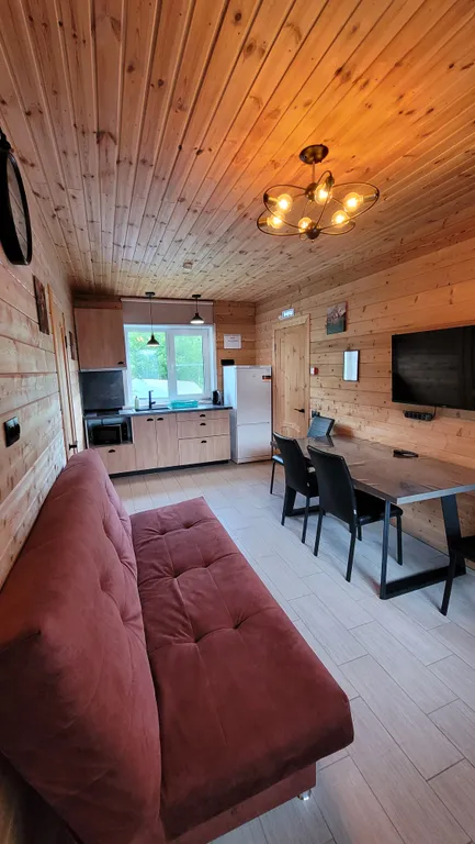 Апартаменты 2-х комнатные. Половина дома с отдельным входом