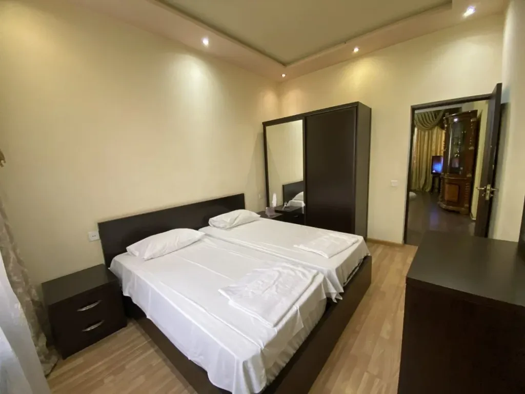 Large 5 bedroom luxury villa