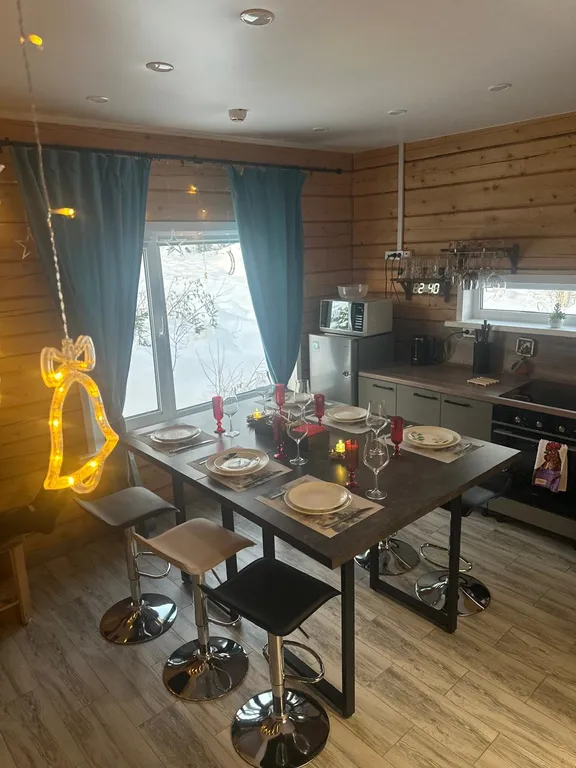 Коттедж ХоббитГеш уютный дом из бруса — Шерегеш