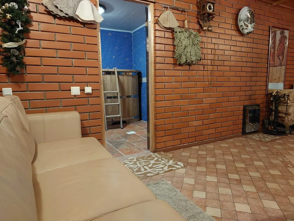 Коттедж с баней и джакузи для семейного отдыха