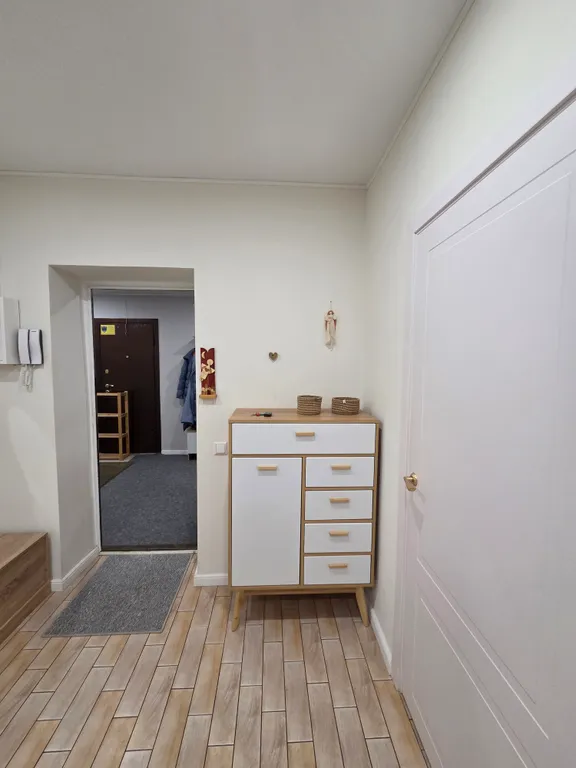 Современная 3-комнатная квартира в центре с дизайнерским ремонтом