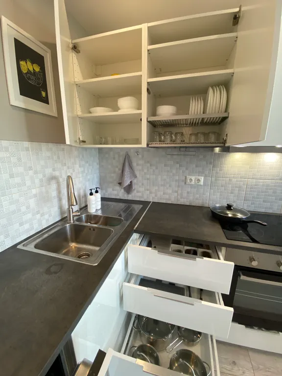 Прекрасная светлая квартира в тихом центре