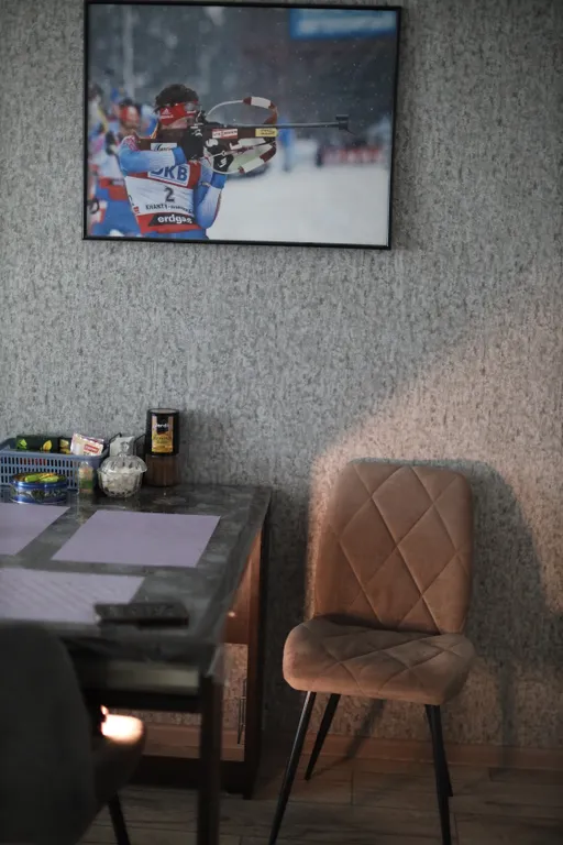 студия с возле Центра зимних видов спорта имени А. В. Филипенко