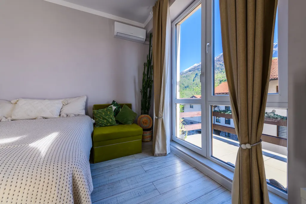 Двухкомнатные апартаменты с 2 балконами, 2 этаж, гамак