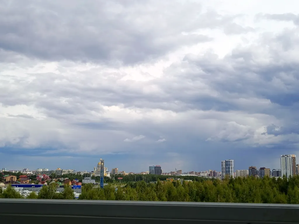 Студия у ледовой арены Трактор