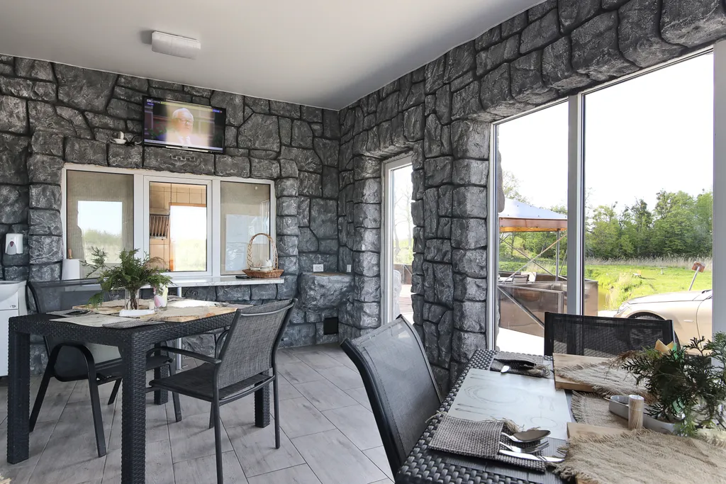 Коттедж Домик номер 1 Нивенские Озера — Калининград