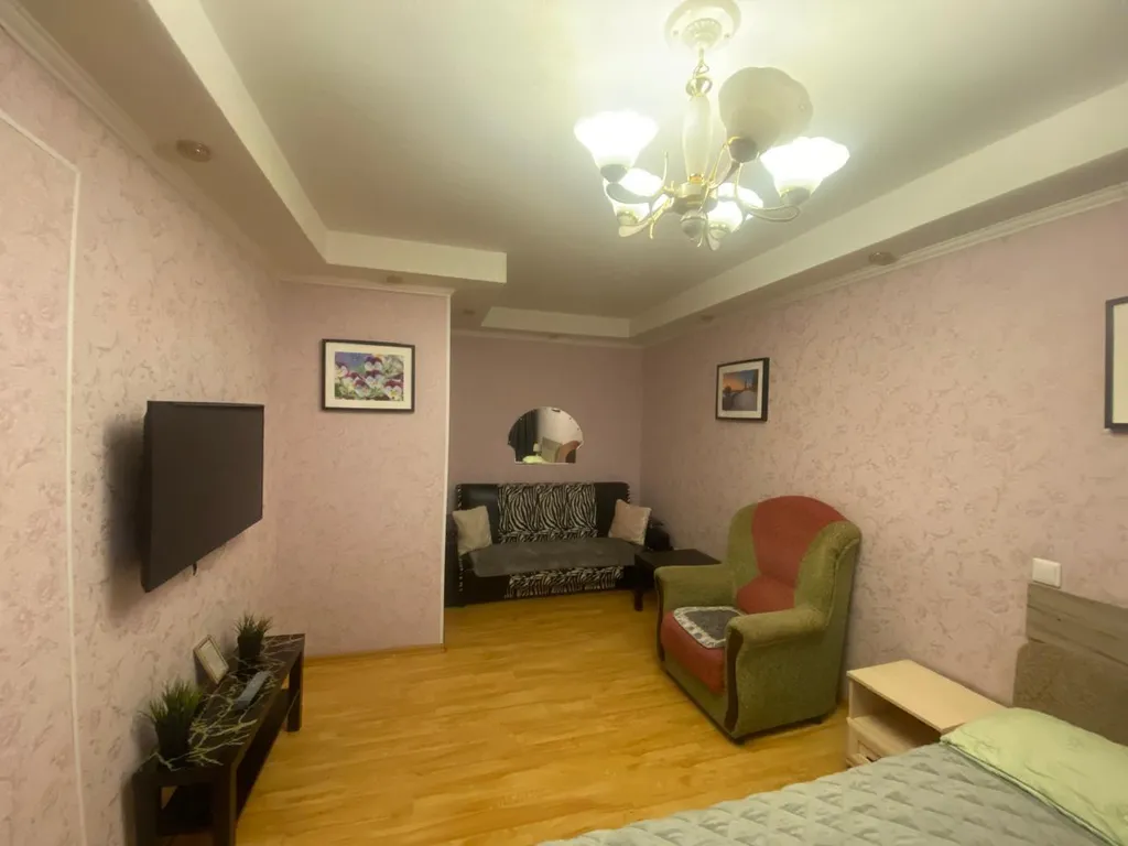 1-комнатная квартира с красивым видом на город и балконом