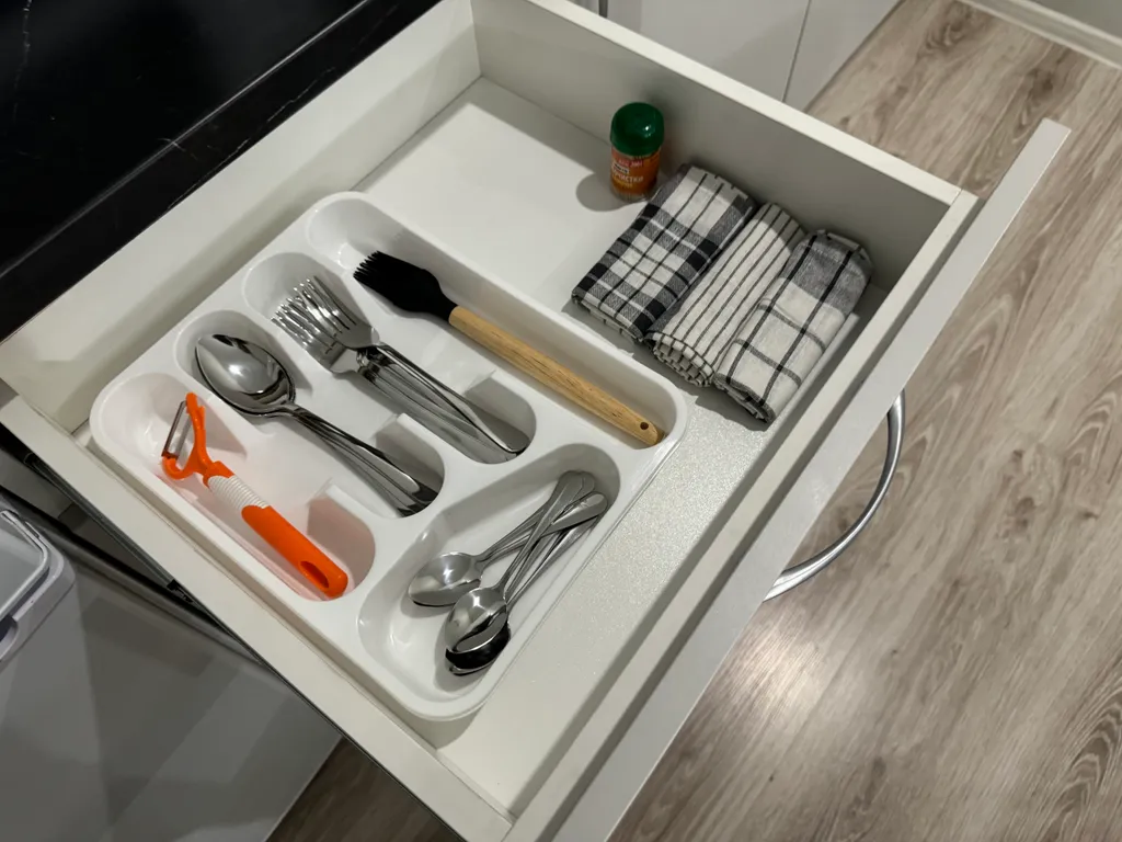 Маленькая дружелюбная студия Лайт