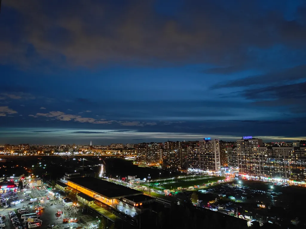 Видовая квартира у метро Девяткино