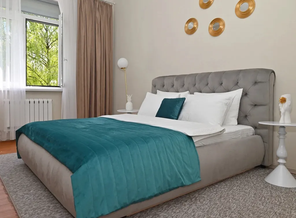 Квартира 3-комнатная Квартира — Калининград