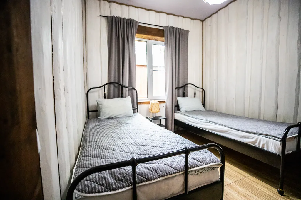 Дом на берегу озера