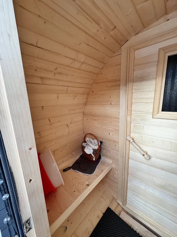 Уютный треугольный Ромашковый дом.