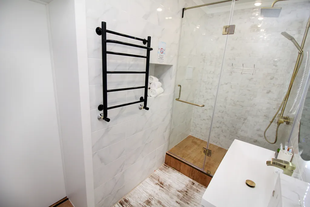 Квартира Elegant and spacious apt — Алматы