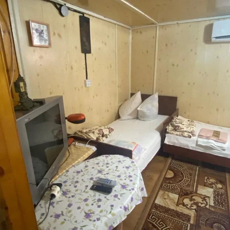 Квартира Четырехместный номер у моря(4) — аренда посуточно в Голубицкая