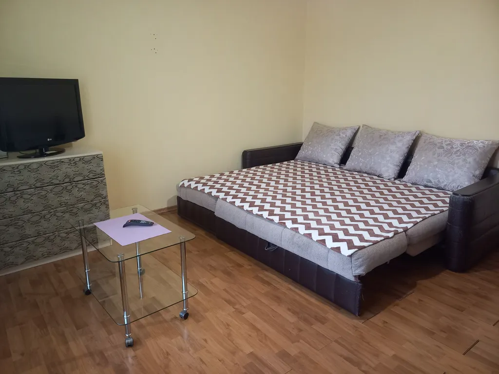 Уютная чистaя двухкомнатная квартира возле МедГрафта