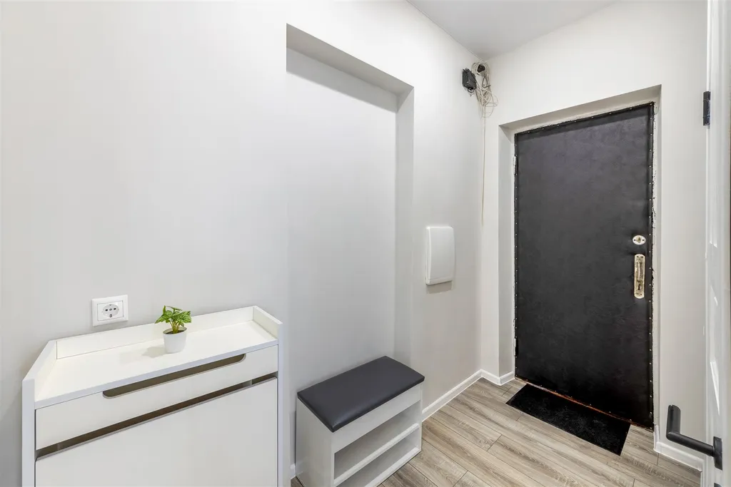 Прекрасная однокомнатная квартира возле метро Лухмановская