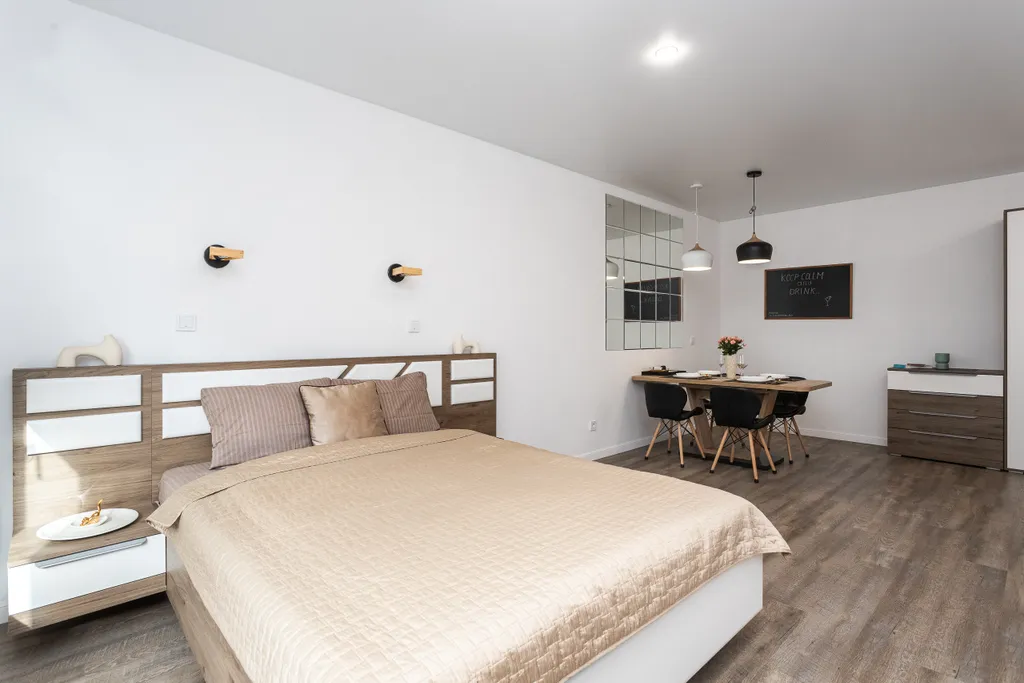 Квартира Квартира  у моря в центре Зеленоградска (до пляжа 300 м) — Зеленоградск