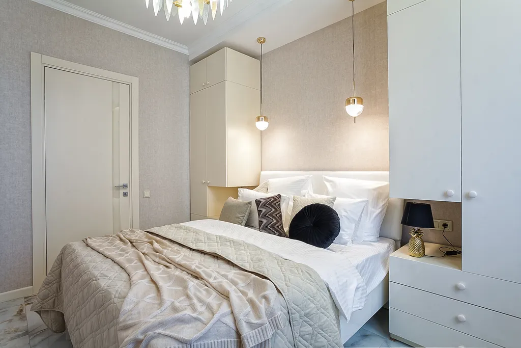 Золотой Ананас с видом на море