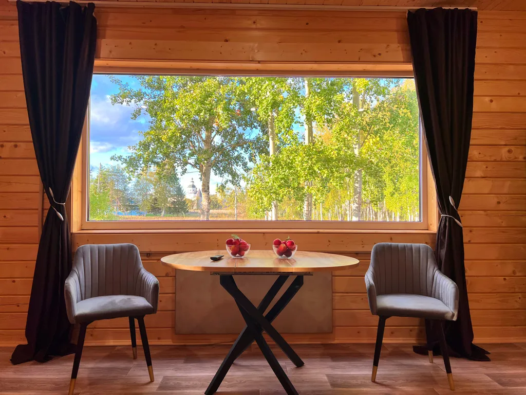 Уютный домик с баней с видом на монастырь