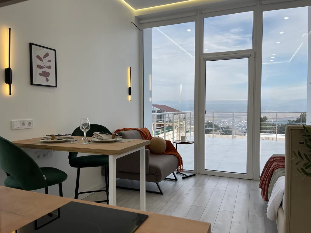 Квартира Квартира с террасой и видом на горы — Севастополь