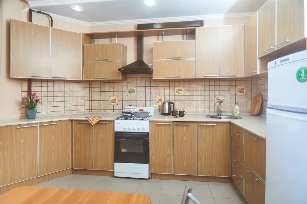 Двухкомнатная с изолированными комнатами в центре рядом с зоопарком