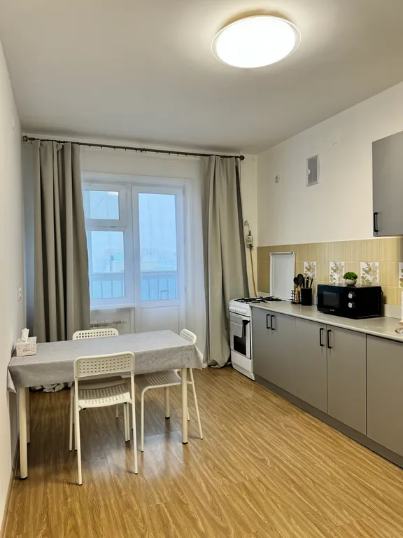 Квартира недалеко от центра, возле больниц и парка культуры и отдыха