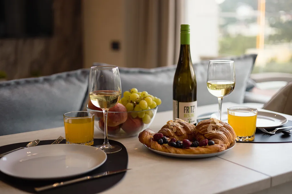 Эксклюзивная квартира с лучшим видом в приморском парке Ялты