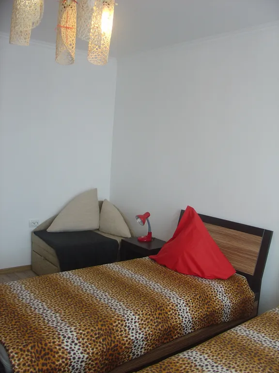 2-комнатная Квартира — аренда посуточно в Феодосия