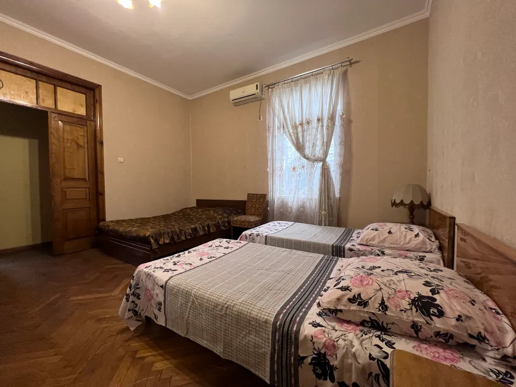 Коттедж Отличный дом — Сухум