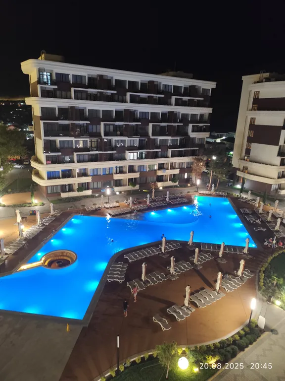 Квартира Нoвый, совpeменный апарт-комплекс Атлас — аренда посуточно в Судак