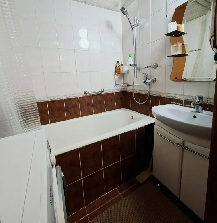 4х комнатная квартира в центре