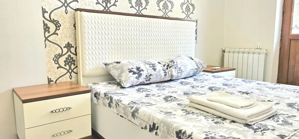 Комфортная двухкомнатная квартира рядом старом городом