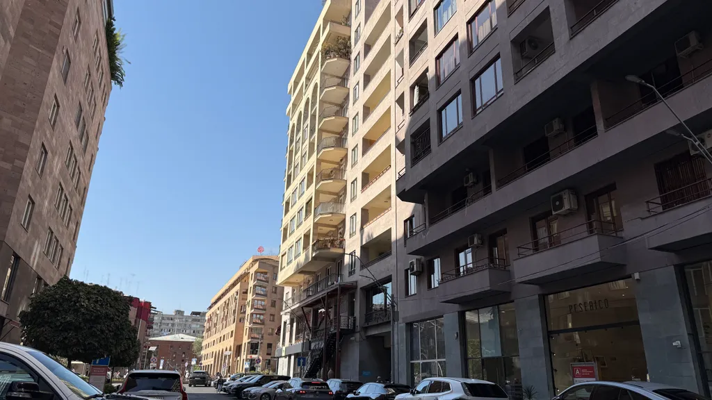 Апартамент с 2 спальнями, 2 санузлами и балконом на Северном пр